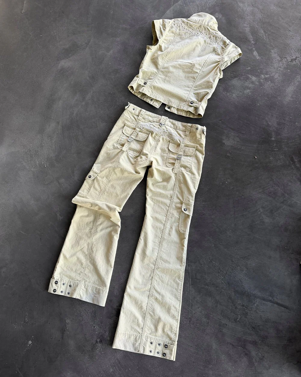 ARMY SCRIPT PANTS MILITARY GREEN - Image 12