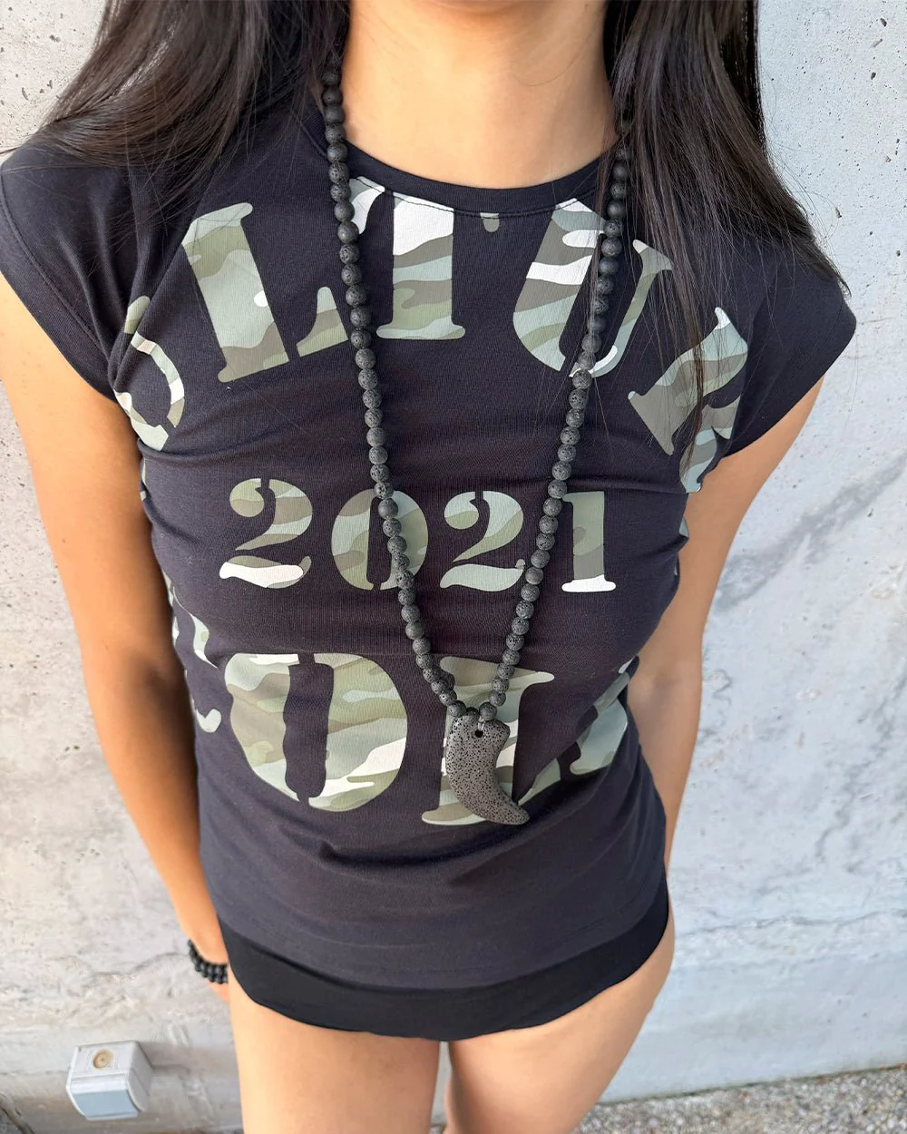 COMMAND BABY TEE BLACK - Image 8