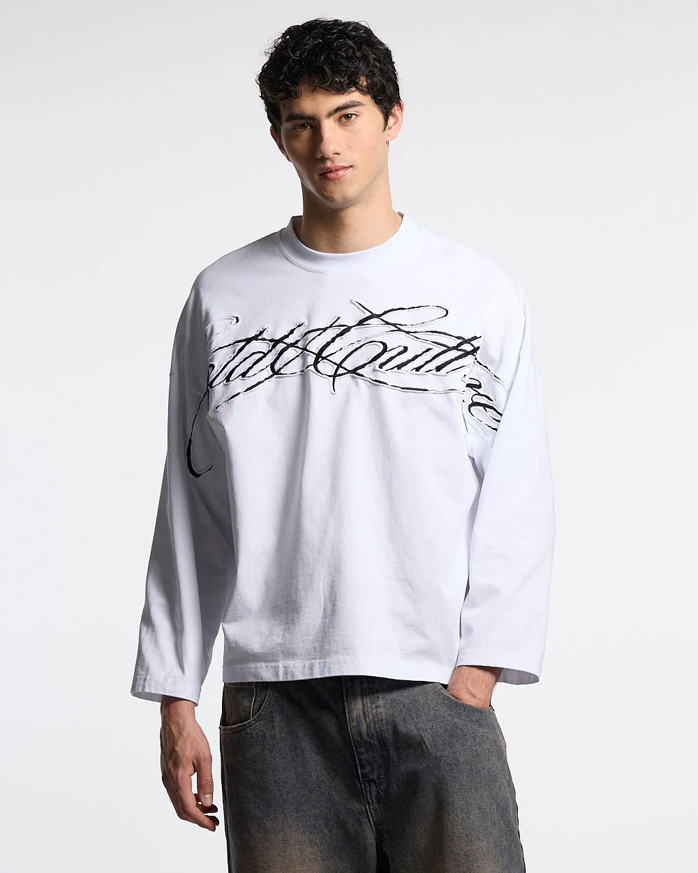 CROSSED SCRIPT LONGSLEEVE 2.0 WHITE - Image 3