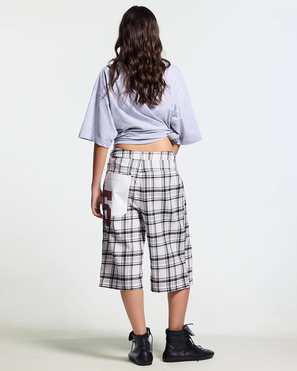 DINING CHECK JORTS BLACK - Image 9