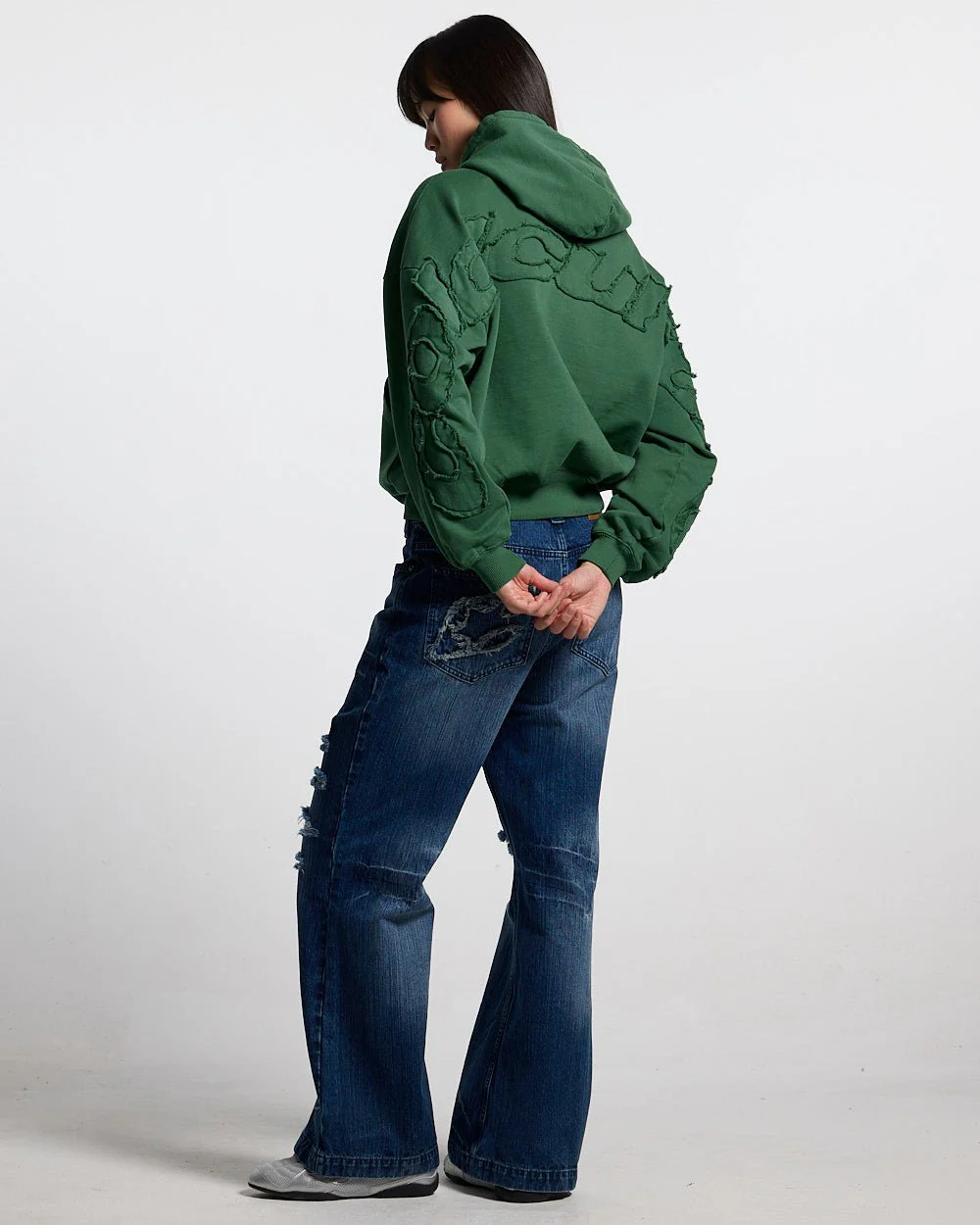 DISTRESS CURVED HOODIE GREEN - Image 6