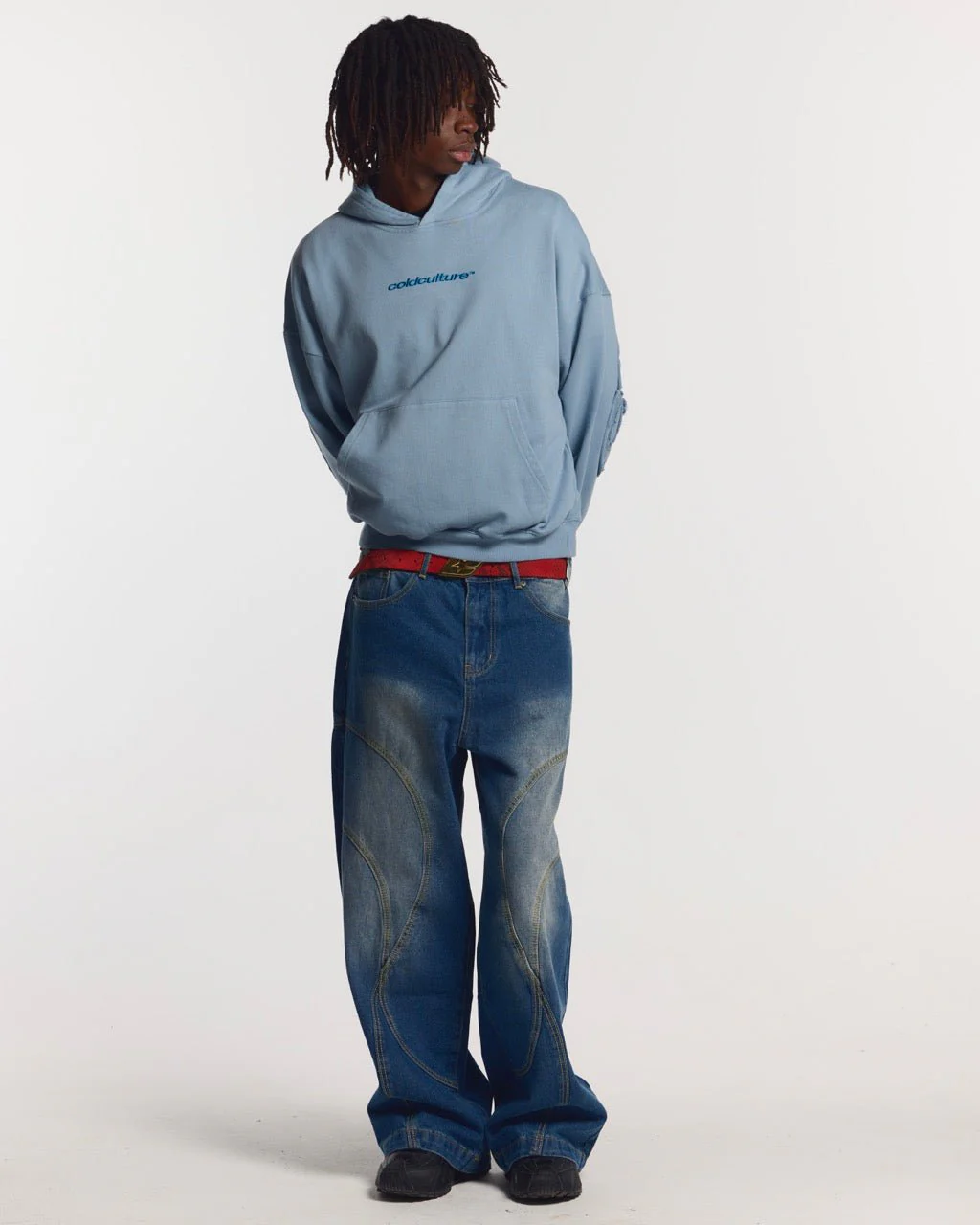 DISTRESS CURVED HOODIE SHADY BLUE - Image 4
