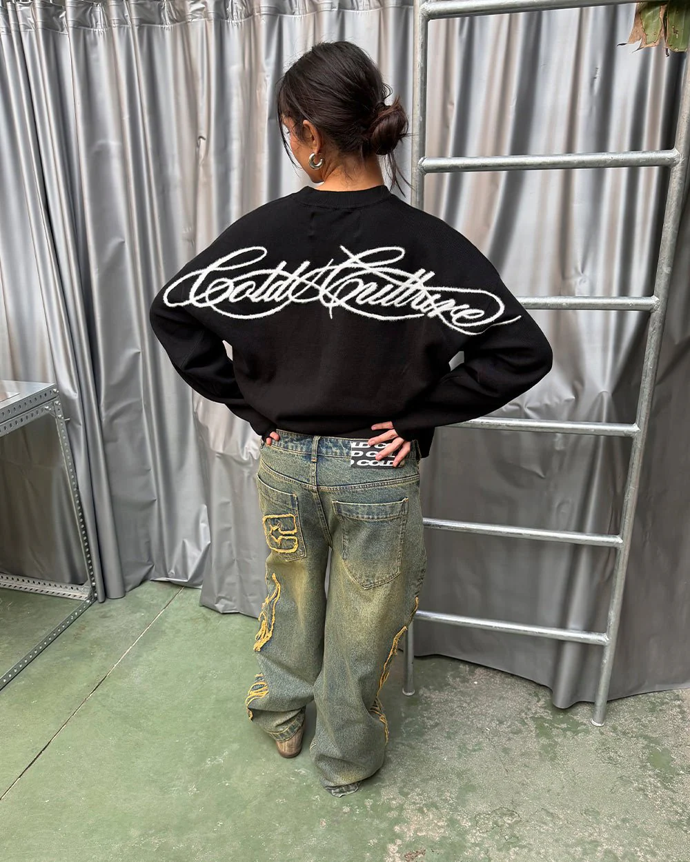 FURRY SCRIPT KNIT BLACK - Image 9