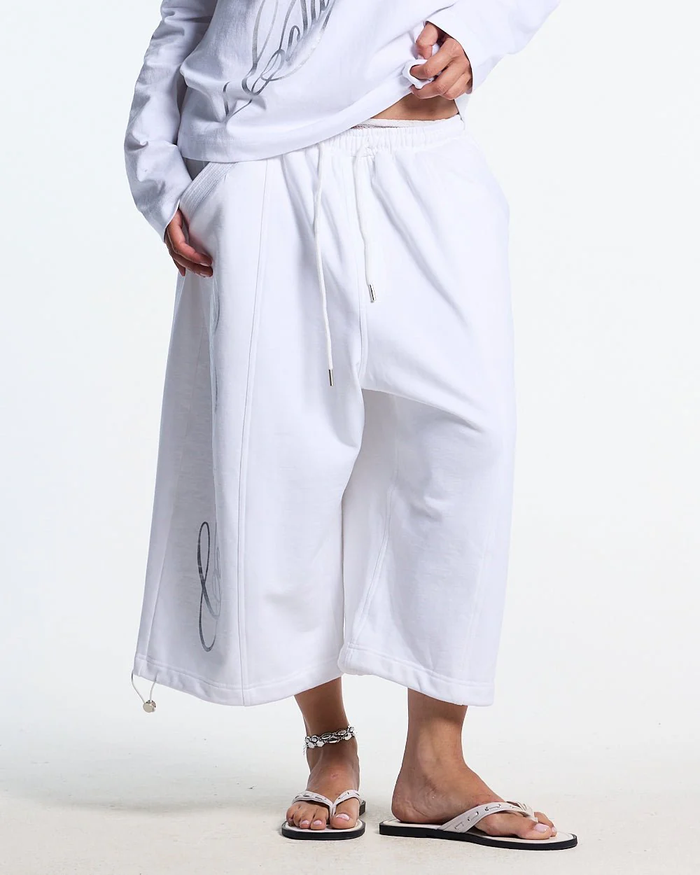 ICON PARACHUTE SHORT WHITE - Image 4