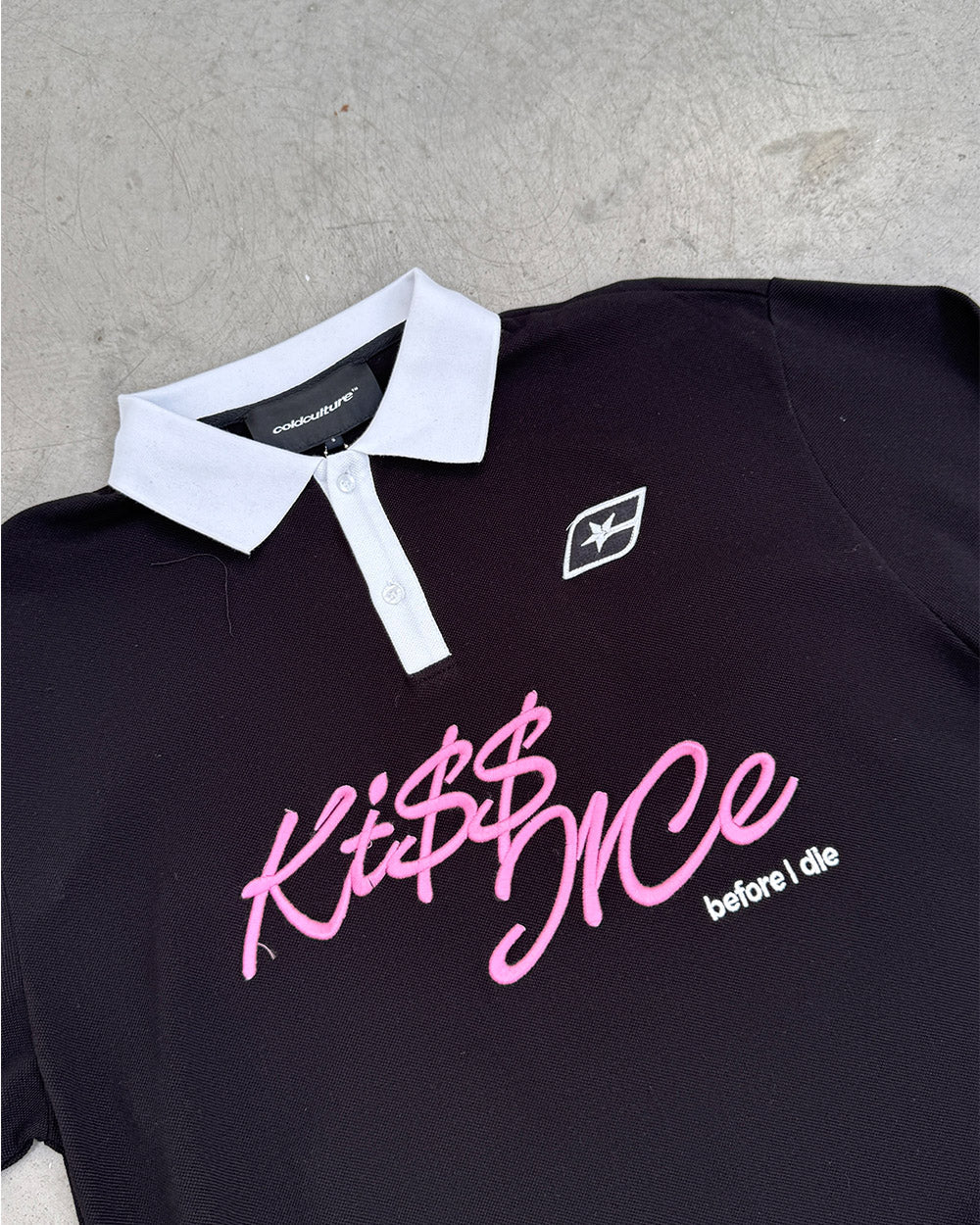 KISS ME POLO BLACK & PINK - Image 9