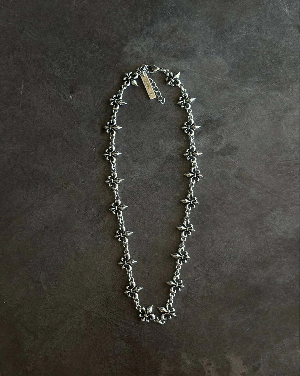 LOOSE ICON NECKLACE SILVER - Image 3