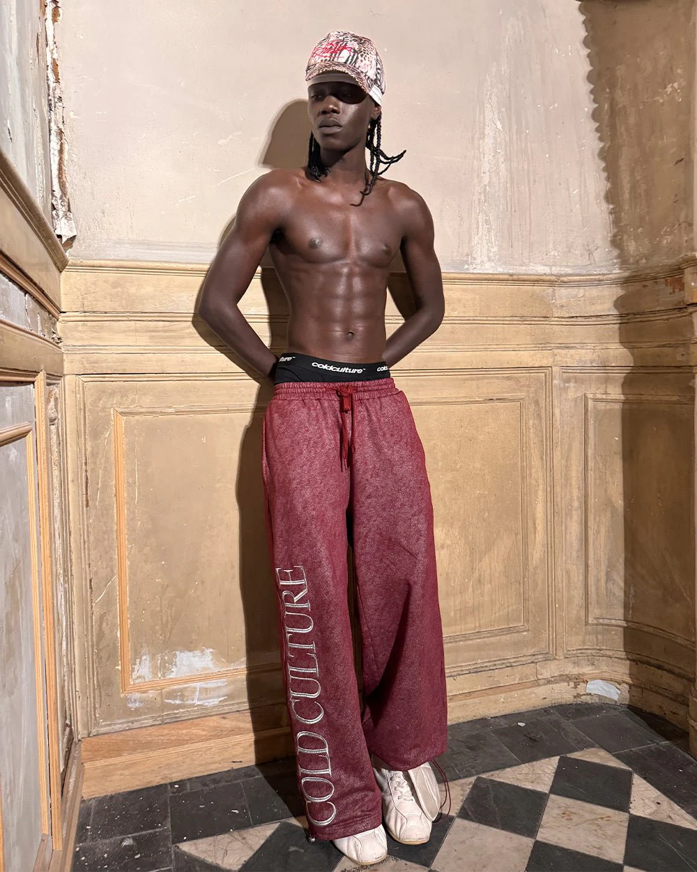 MERRY SWEATPANTS RED - Image 11