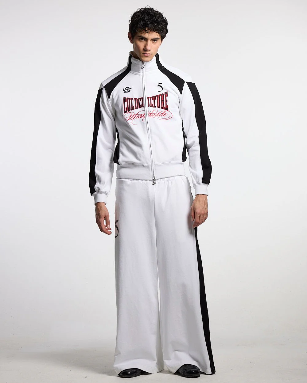 NIA SET ZIP UP WHITE & BLACK - Image 7