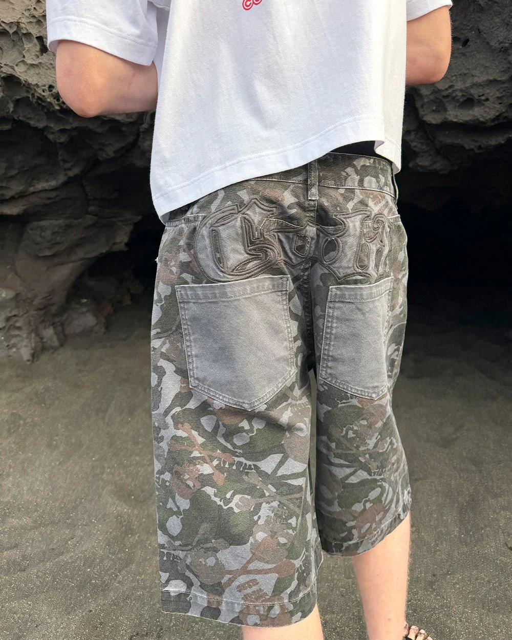 NIGHTSKULL SHORTS GREY - Image 13