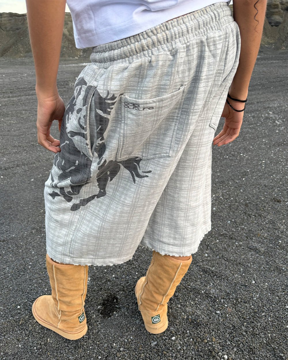 NOVEL SHORT SWEATPANTS GREY - Image 13