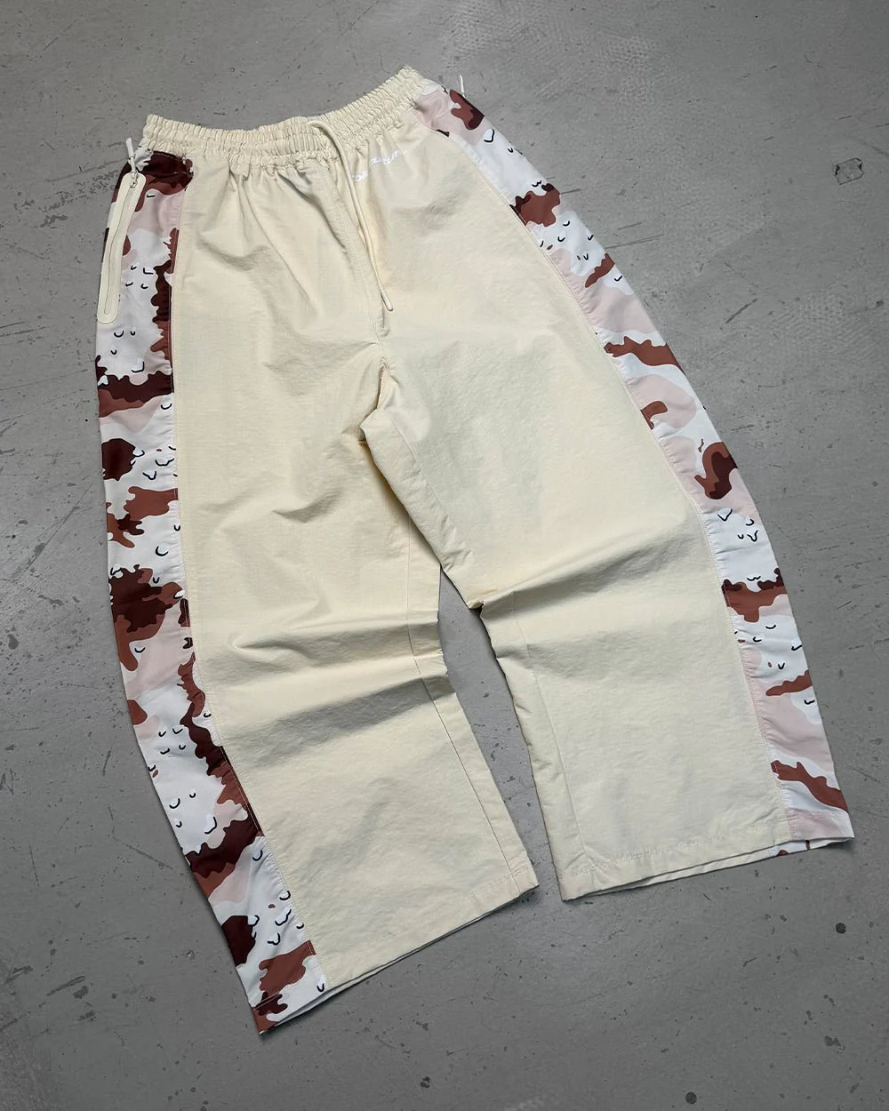 SPIDER PANTS BEIGE & CAMO - Image 13