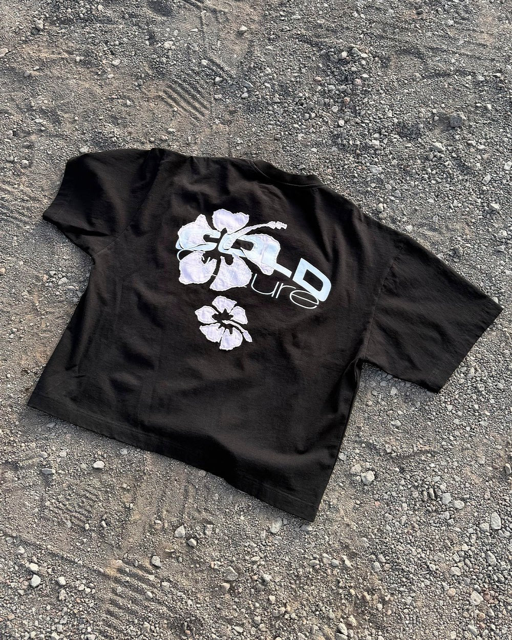 TROPICAL FEVER TEE BLACK - Image 9