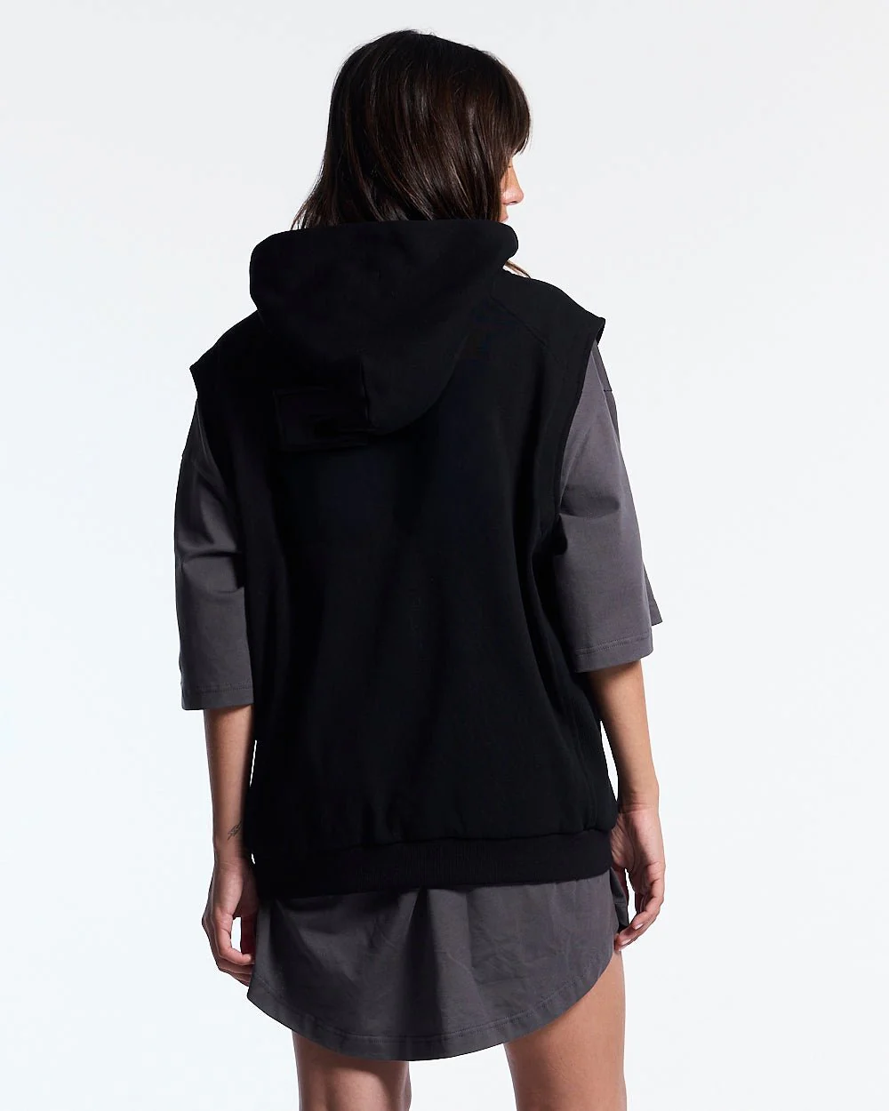 TYSON VEST BLACK - Image 7