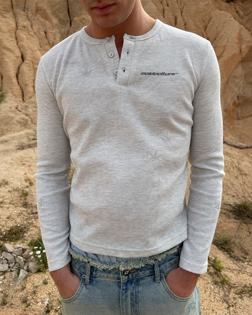 YESTERDAY LONGSLEEVE OFF WHITE - Image 11